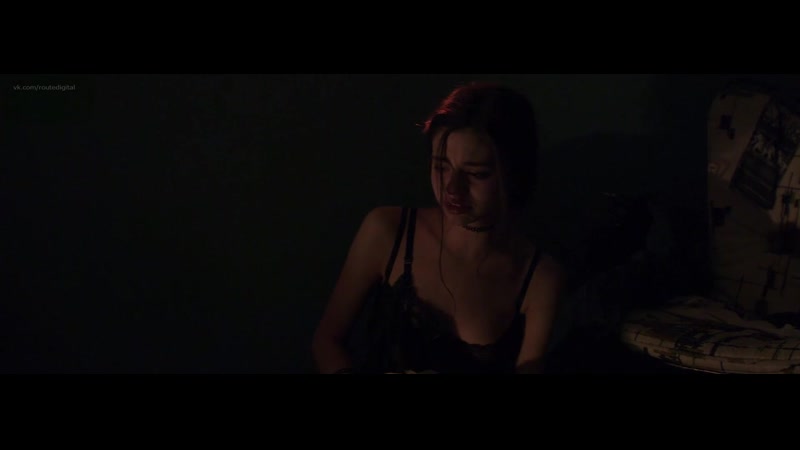 India Eisley nue adolescence (2018) HD 1080p regarder en ligne